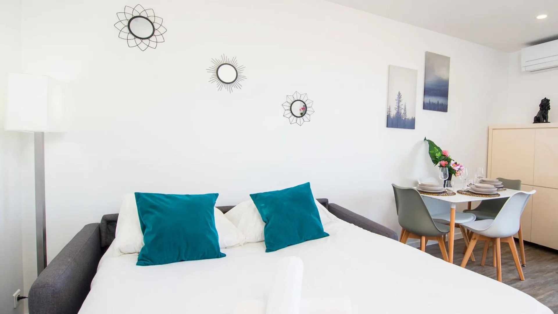 Monaco A Pied - Spacieux Appartement - Balcon - Ca Босолей 0*,  Франция
